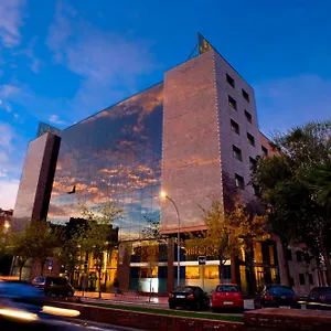 https://salles-hotel-ciutat-del-prat.topbarcelonahotels.com