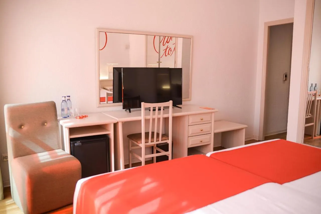 Lloret Vibe Affiliated By Fergus (Adults Only) Lloret de Mar